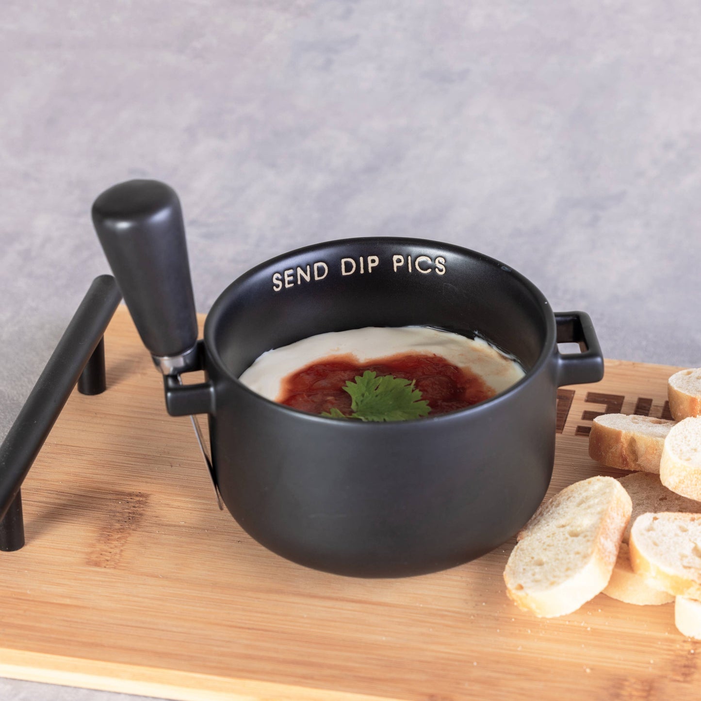 Send Dip Pics Cer Bowl w/ Spreader