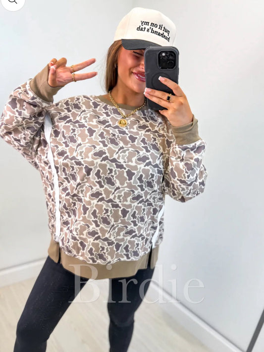 BIRDIE PREORDER 2ND CUT Double Front Slit Pullover in Duck Camo