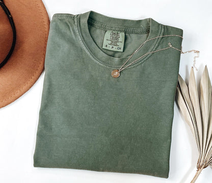 Xmas Bow-Comfort Color Tee
